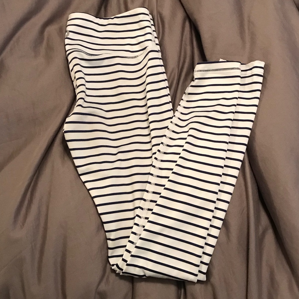 Scorpio sol white and navy blue stripes